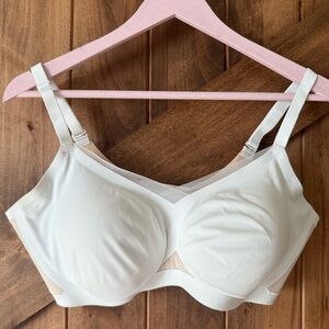 Honey Love Crossover Bra Astral White Size XL 38D/DD(E)
